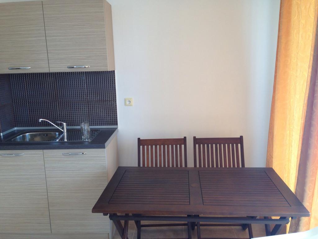Lilia Guest House Nesebăr Cameră foto